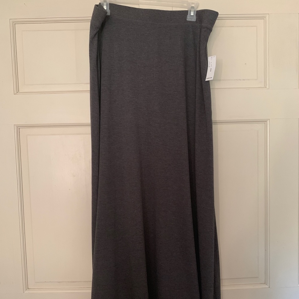 Long Grey skirt